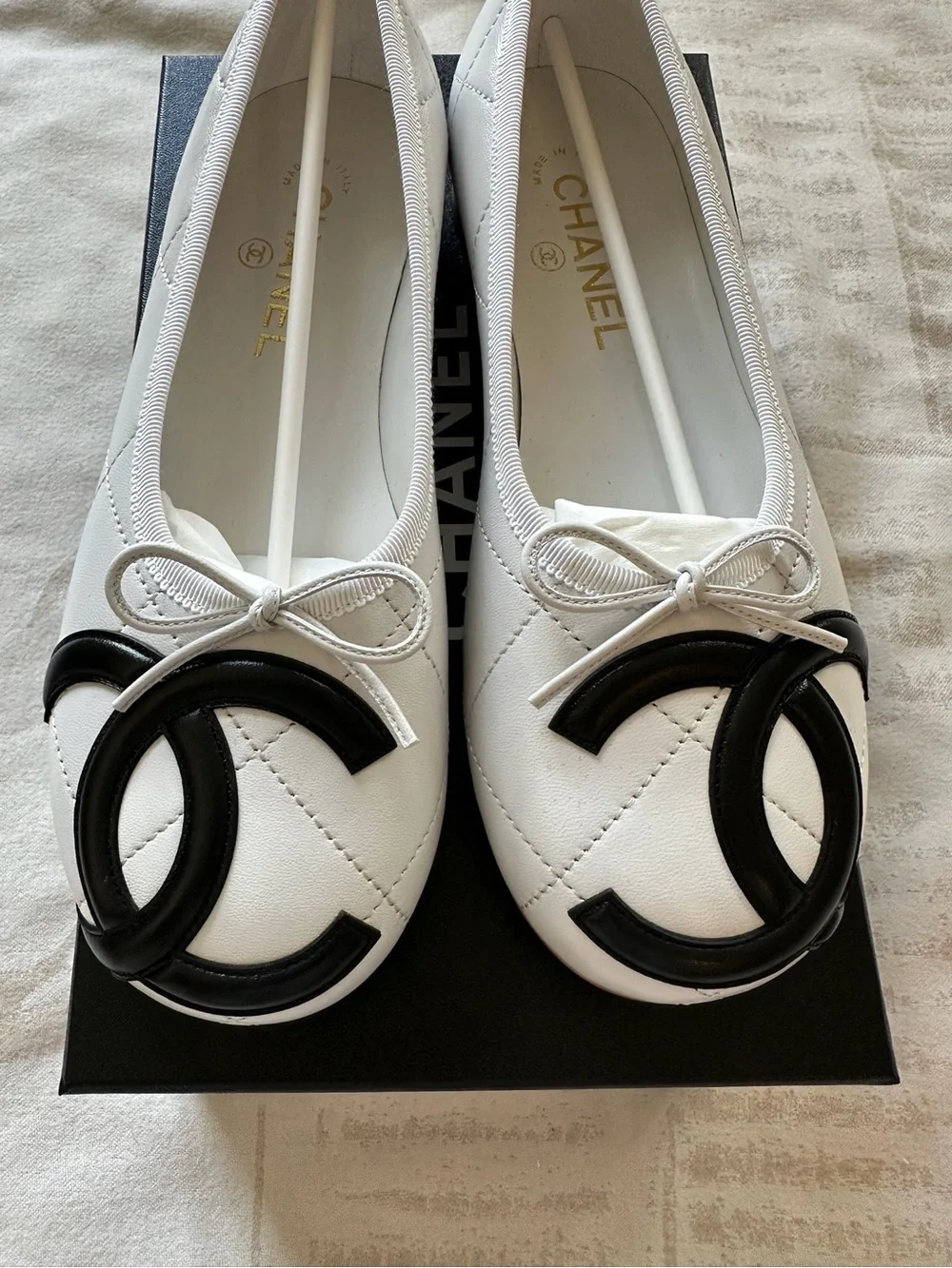 Chanel 26M coco beach Cambon ballet flats White color size 38